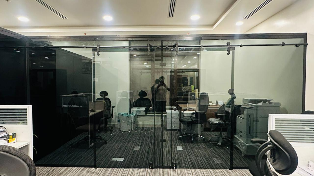 Glass Partition 1